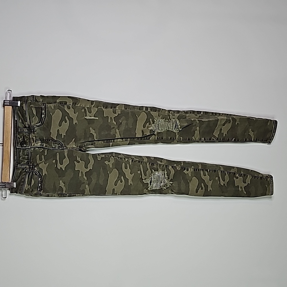 American Eagle super stretch X size 00 green and brown camo jeggings